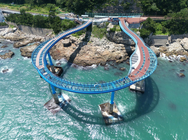 해운대구, 해월전망대·청사포 다릿돌전망대 준공